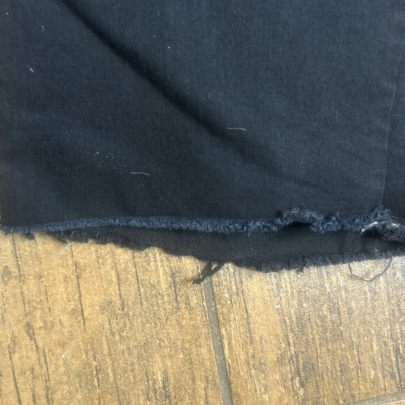 Hue Black Raw Edge Stretch Cotton Bermuda Shorts Size XS - Picture 7 of 9